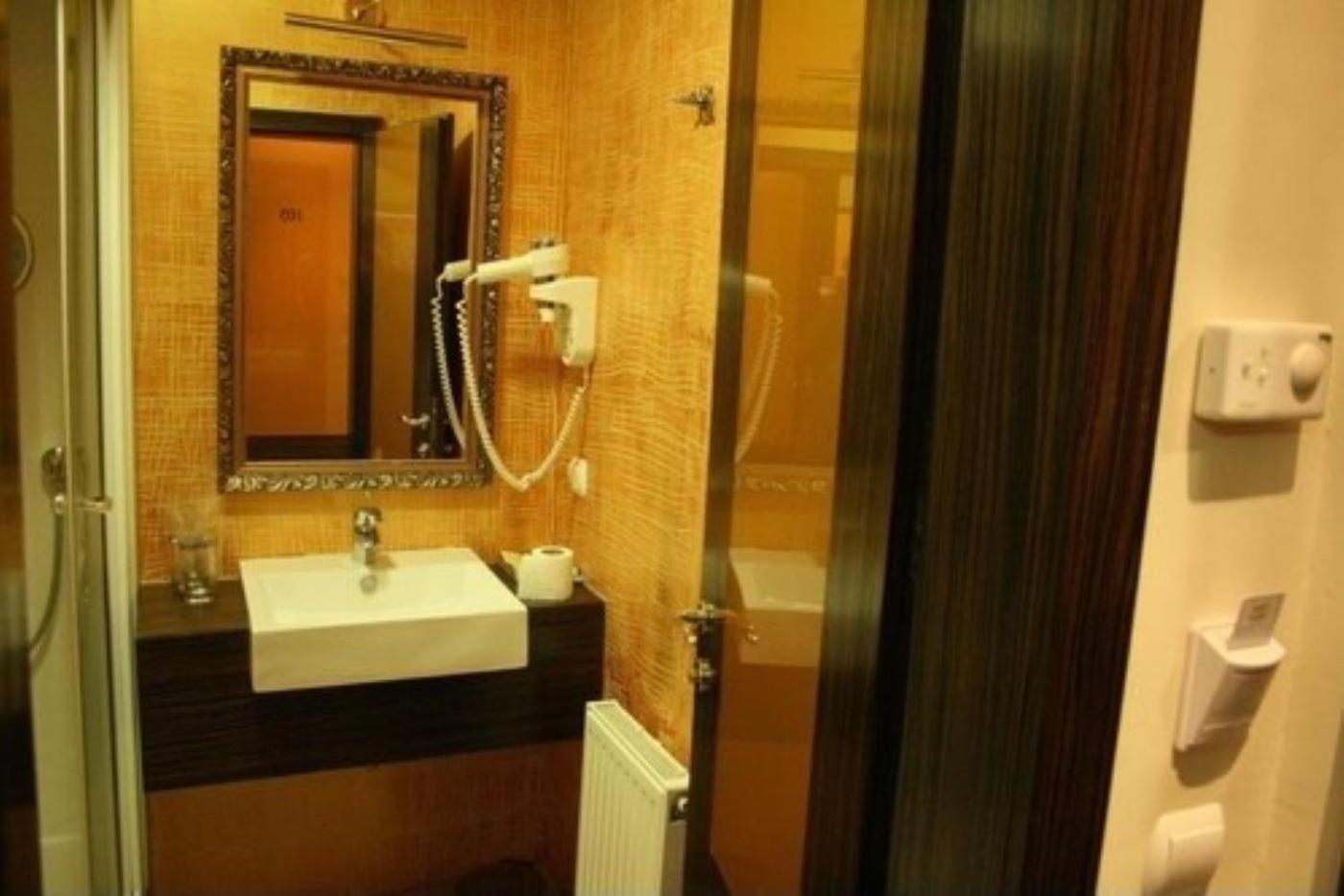 Hotel Hercegovina Ilidža Ngoại thất bức ảnh