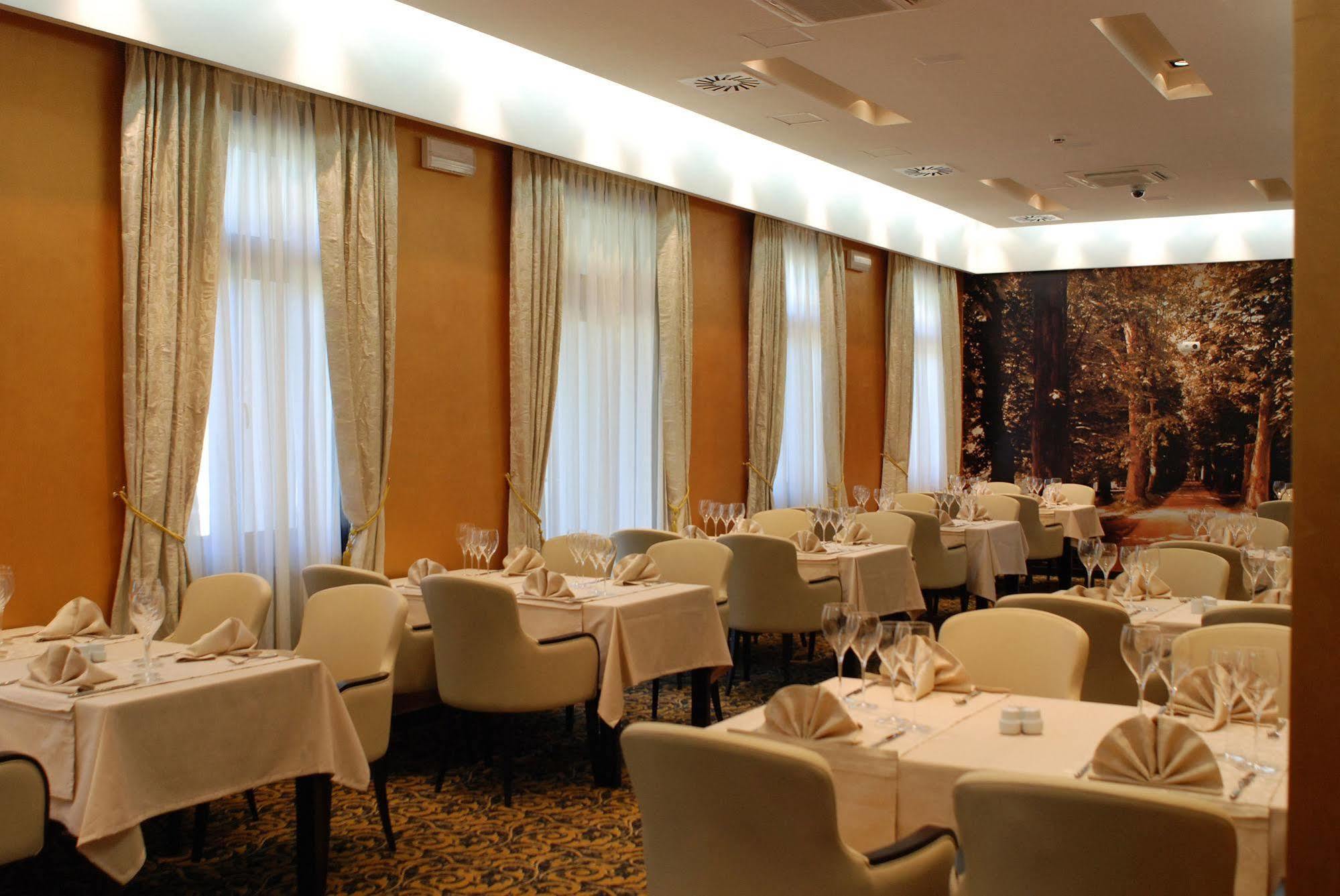 Hotel Hercegovina Ilidža Ngoại thất bức ảnh